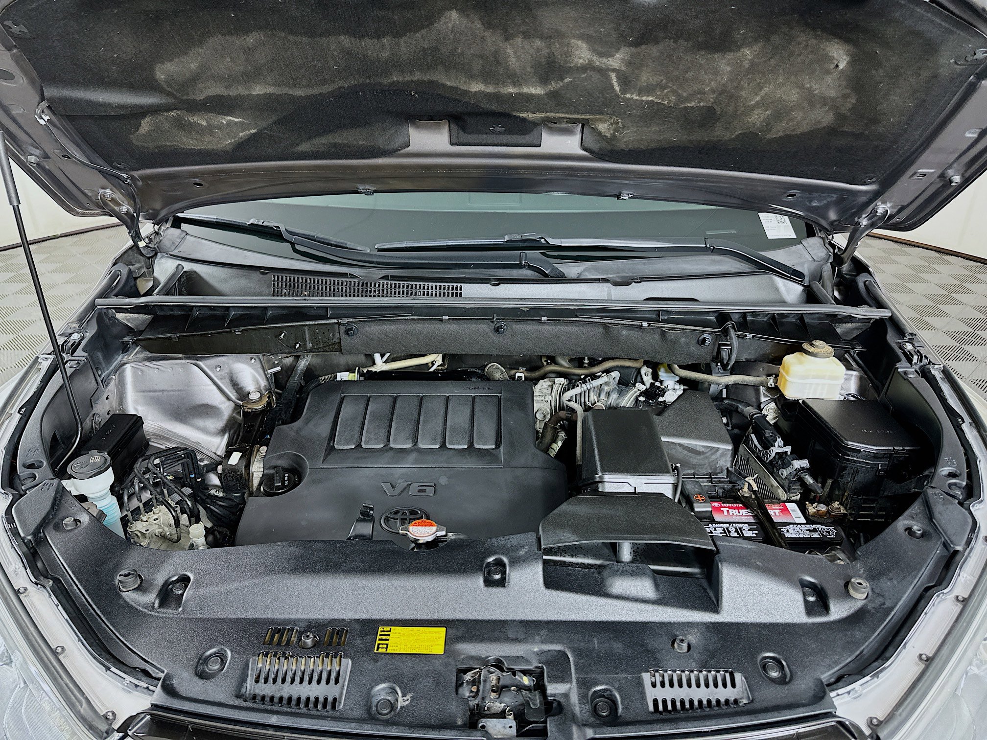 Used 2016 Toyota Highlander Limited Platinum image 37