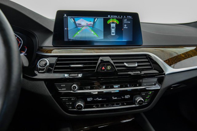 Used 2020 BMW 540i xDrive image 27