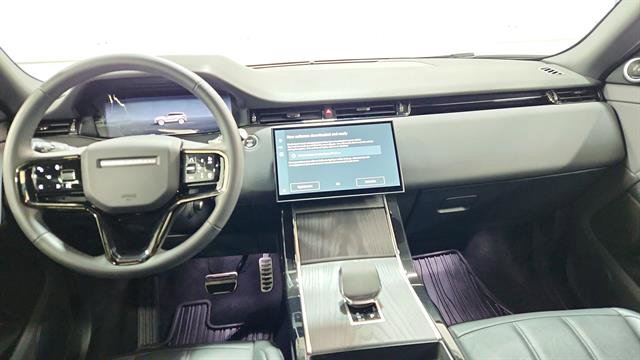 Used 2024 Land Rover Range Rover Evoque Dynamic SE image 23