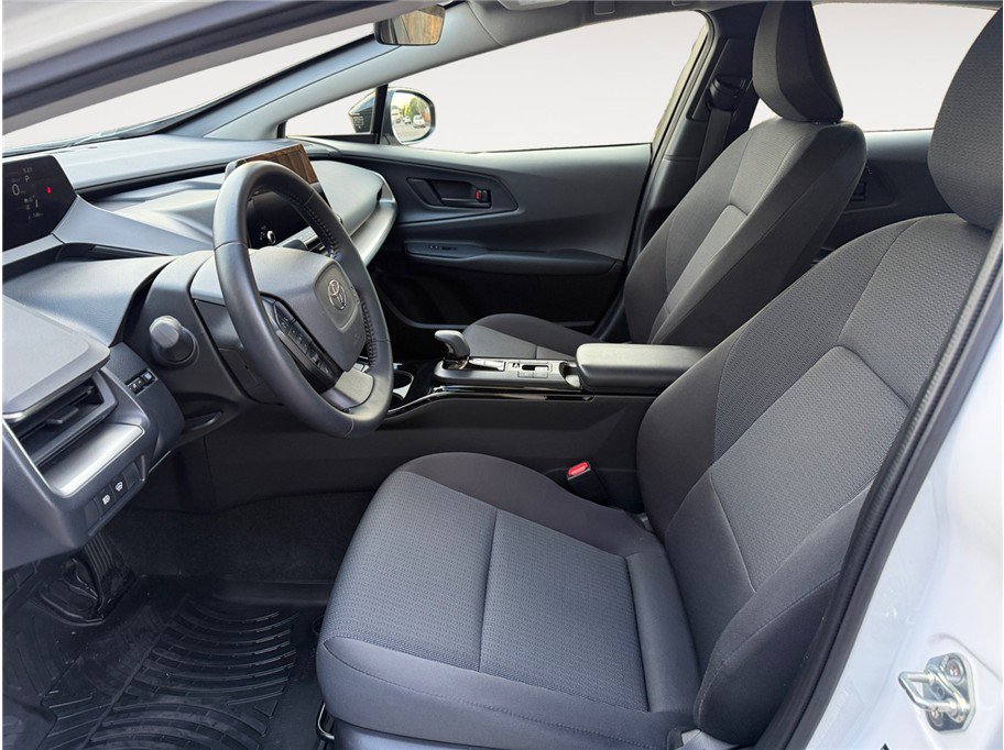 Used 2023 Toyota Prius LE image 9