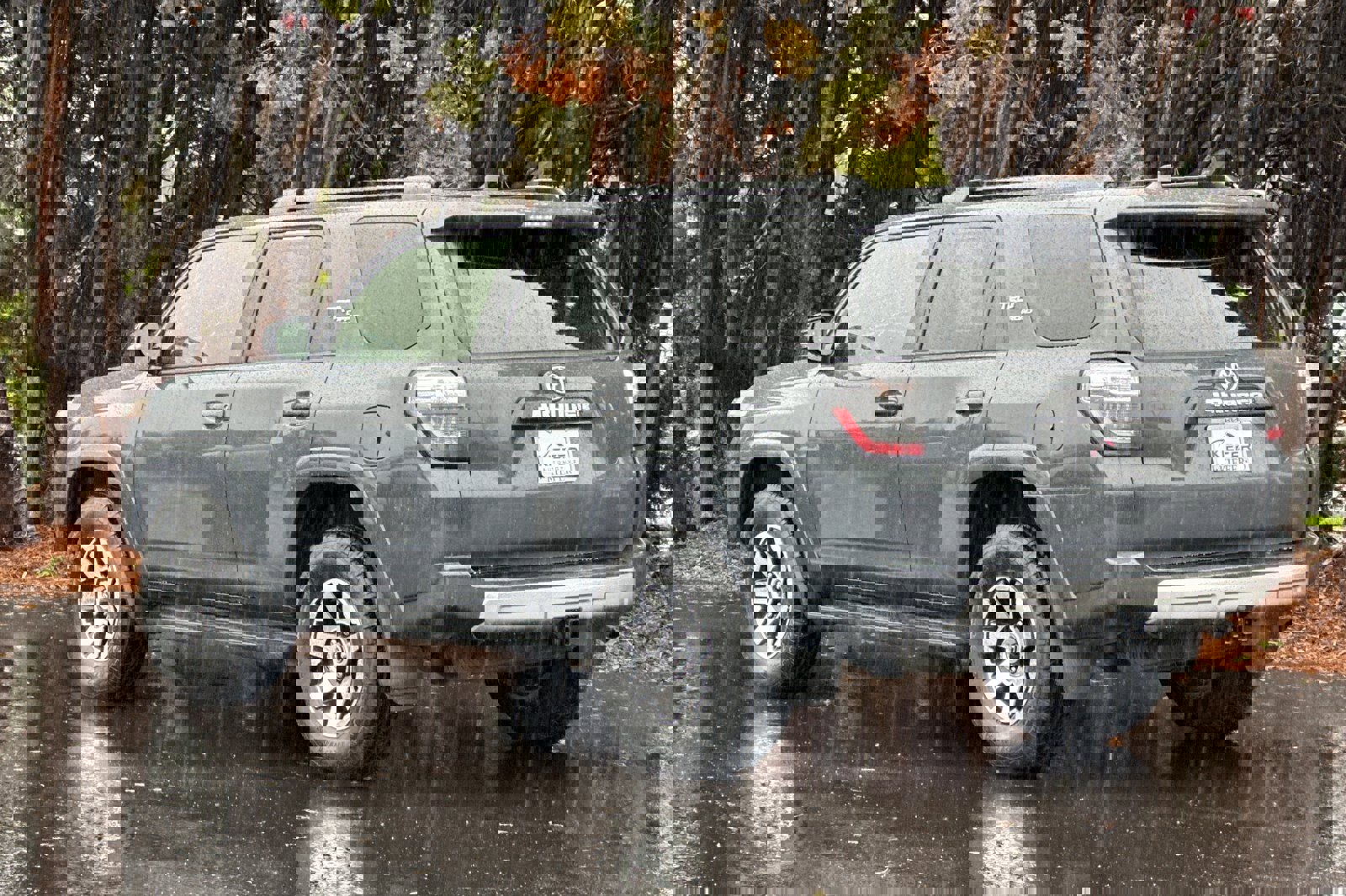 Used 2024 Toyota 4Runner TRD Off-Road Premium image 6