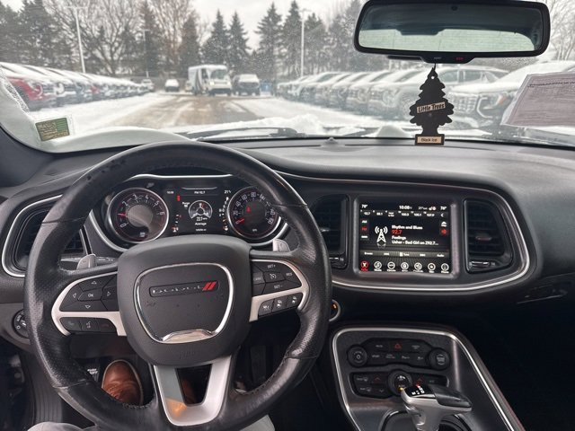 Used 2017 Dodge Challenger GT w/ Technology Group image 5