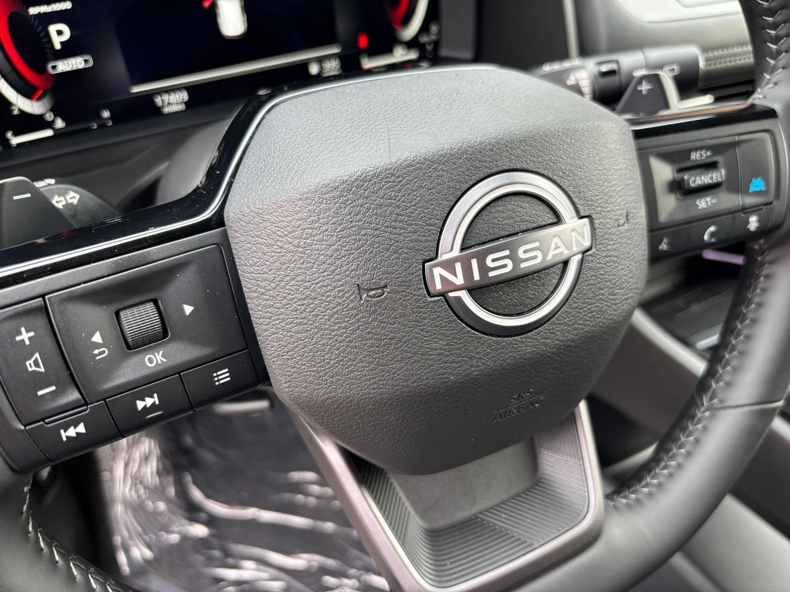 Used 2026 Nissan Rogue SL AWD/4WD image 30