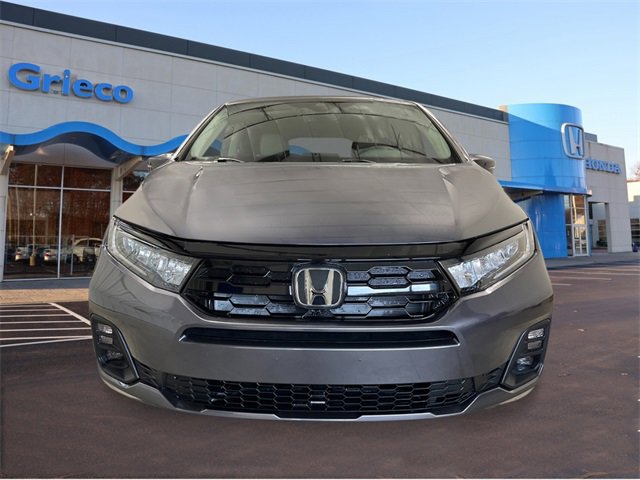 New 2026 Honda Odyssey Touring image 10