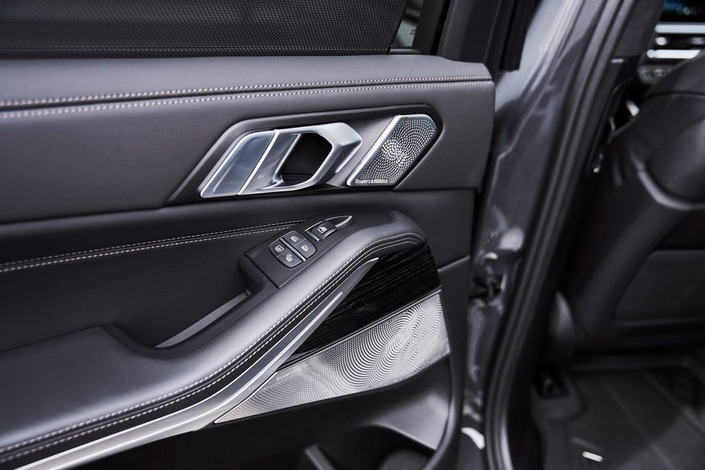 Used 2026 BMW X7 M60i image 55