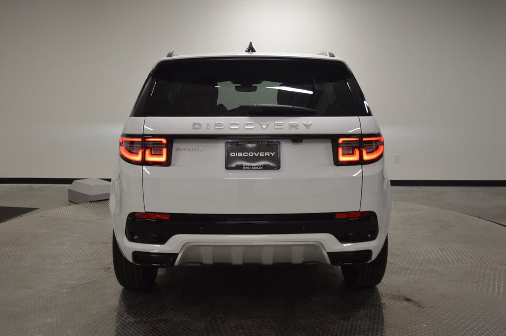 Used 2025 Land Rover Discovery Sport S image 4