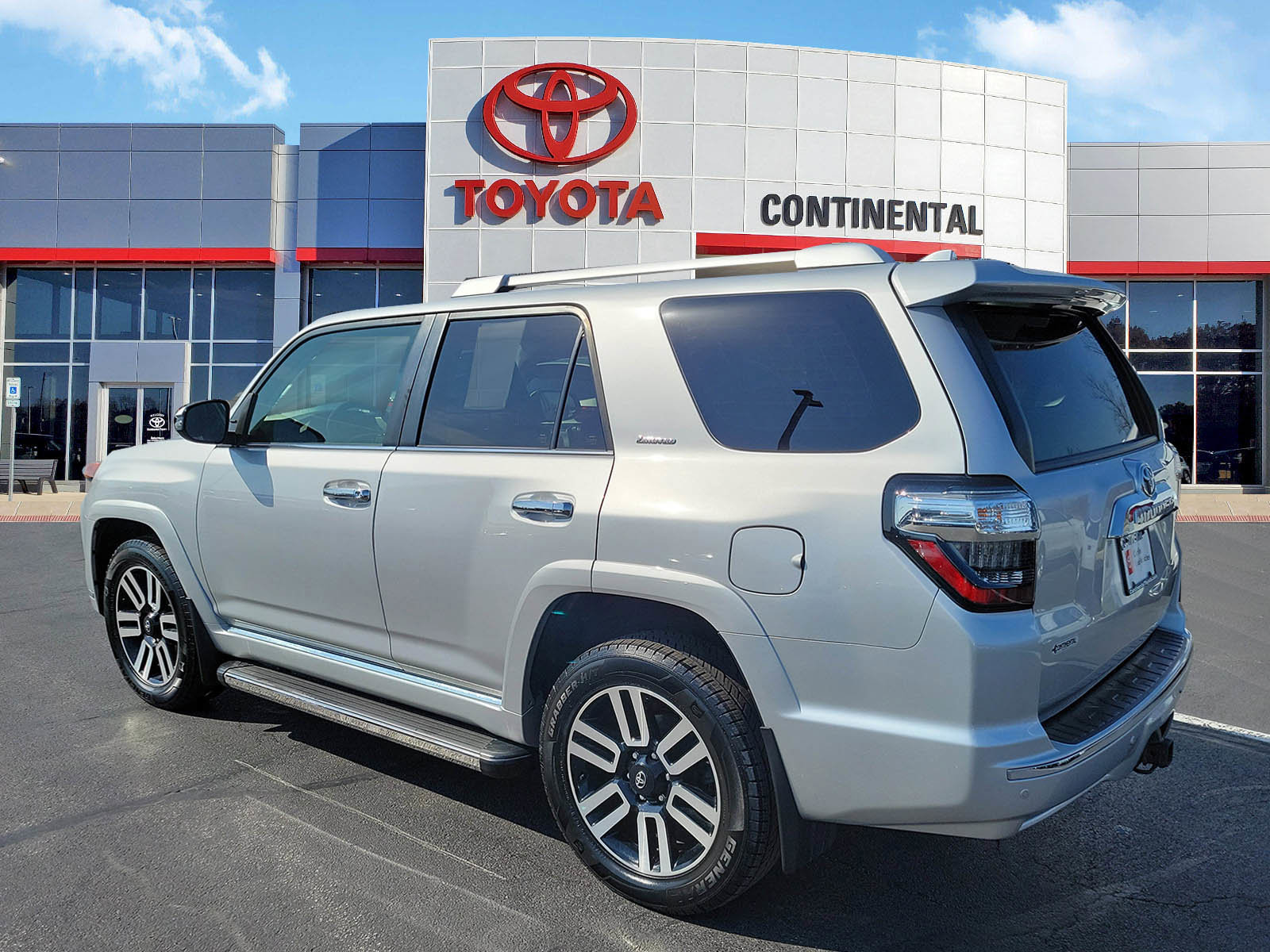 Certified 2022 Toyota 4Runner Limited image 4