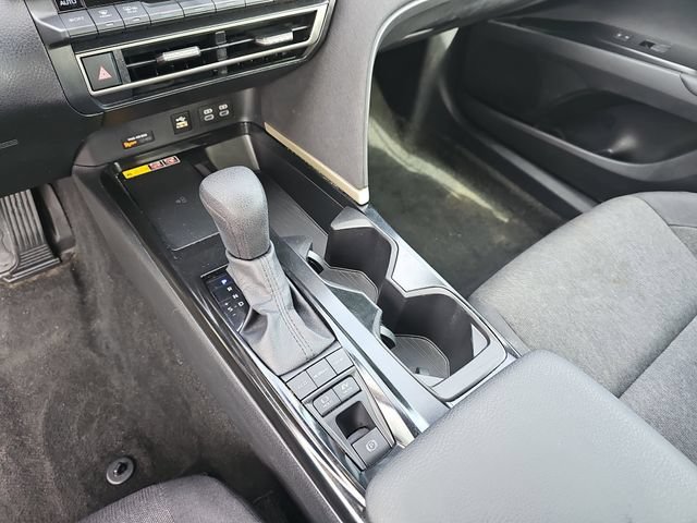 Used 2025 Toyota Camry LE FWD image 23