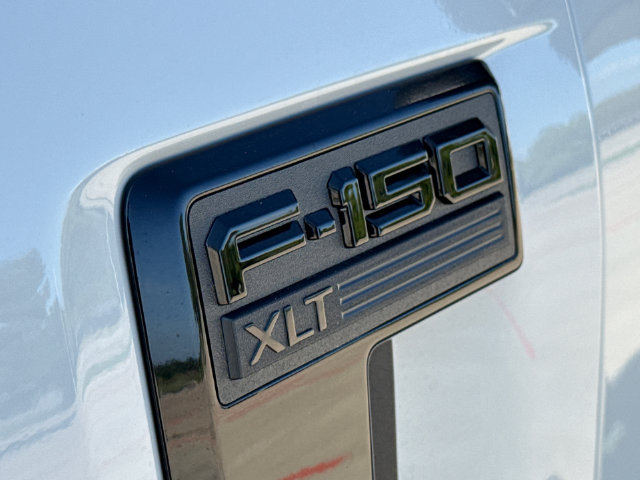 Used 2026 Ford F150 XLT w/ XLT Black Appearance Package RWD image 6