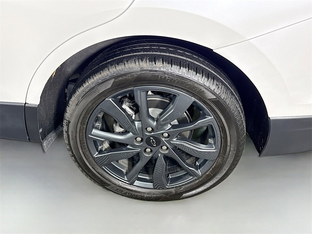 Used 2023 Chevrolet Equinox RS image 33