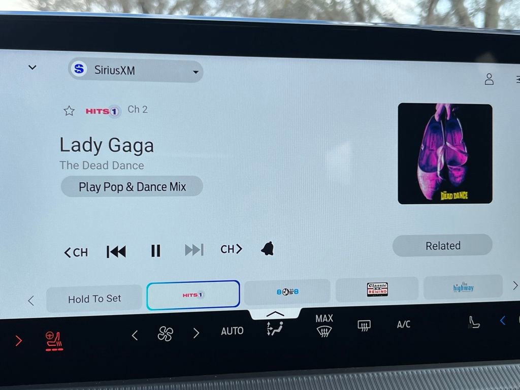 New 2026 Ford Explorer Active w/ Active Comfort Package image 18