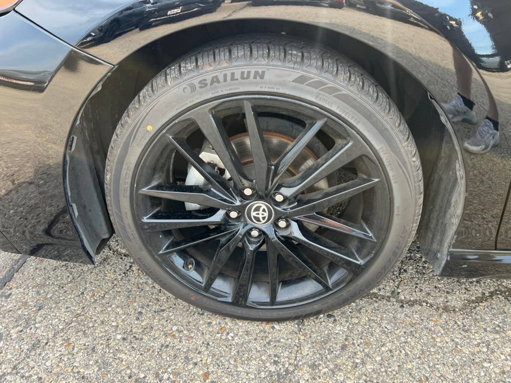 Used 2024 Toyota Camry XSE FWD image 13