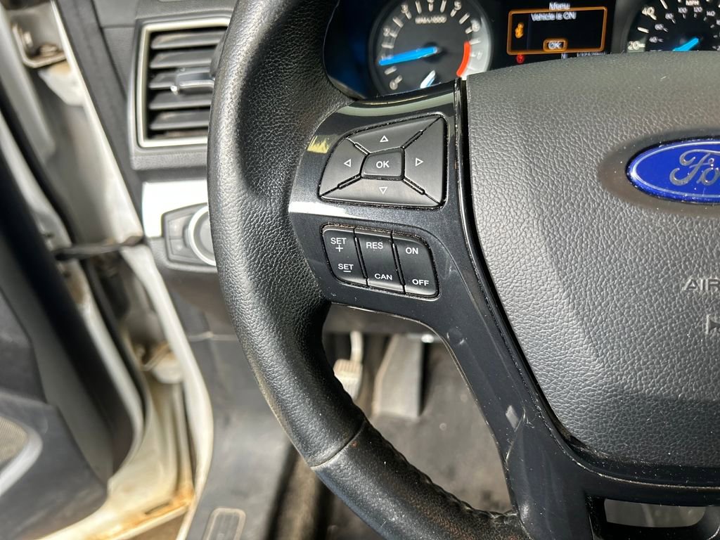 Used 2017 Ford Explorer XLT image 20