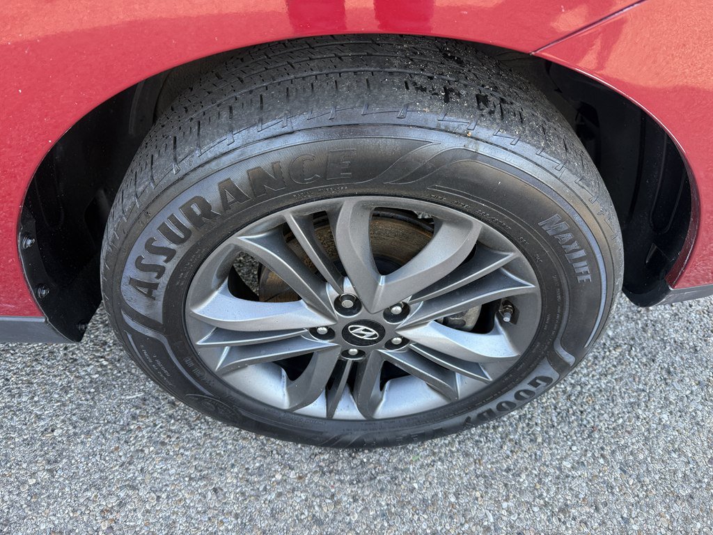 Used 2015 Hyundai Tucson SE AWD/4WD image 11