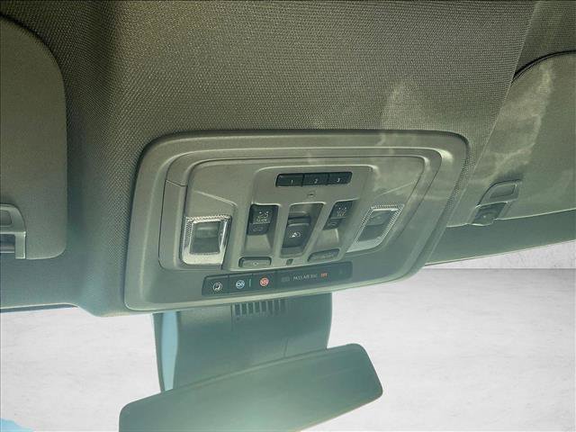 Used 2023 GMC Sierra 1500 SLT w/ SLT Premium Plus Package AWD/4WD image 21