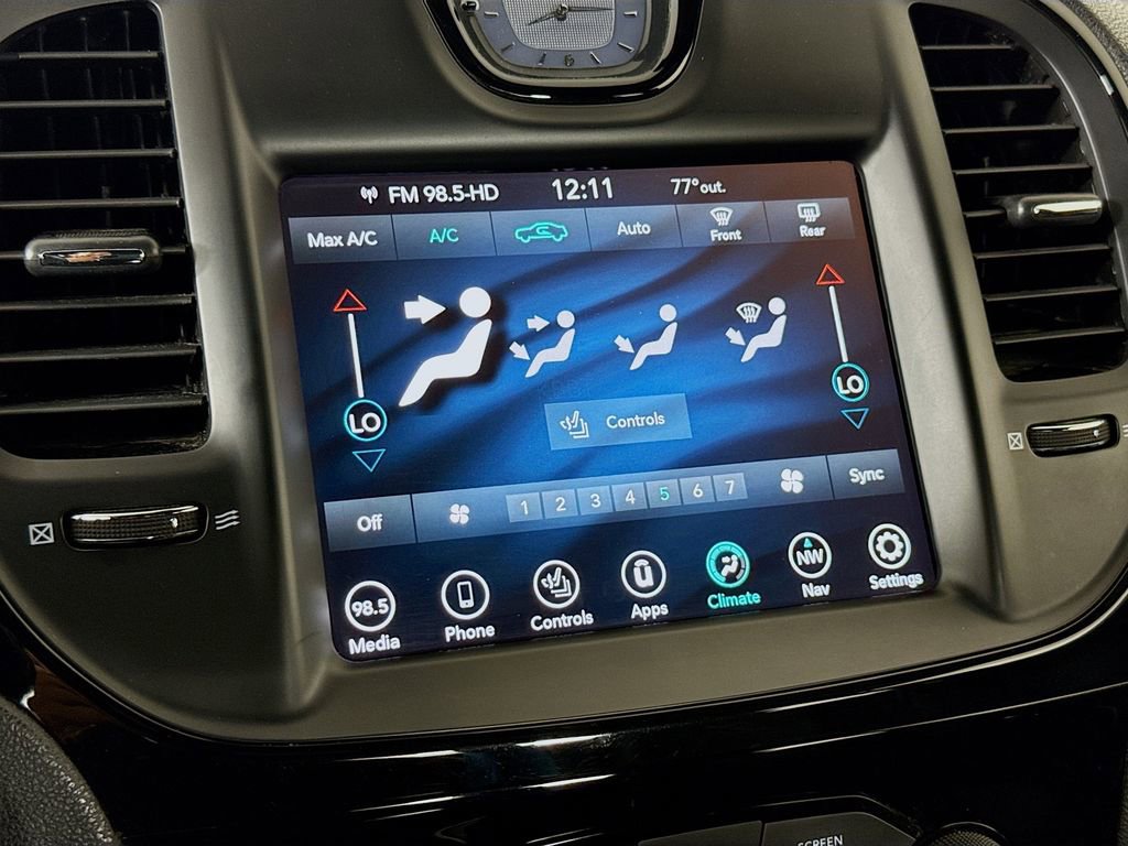 Used 2022 Chrysler 300 S image 17