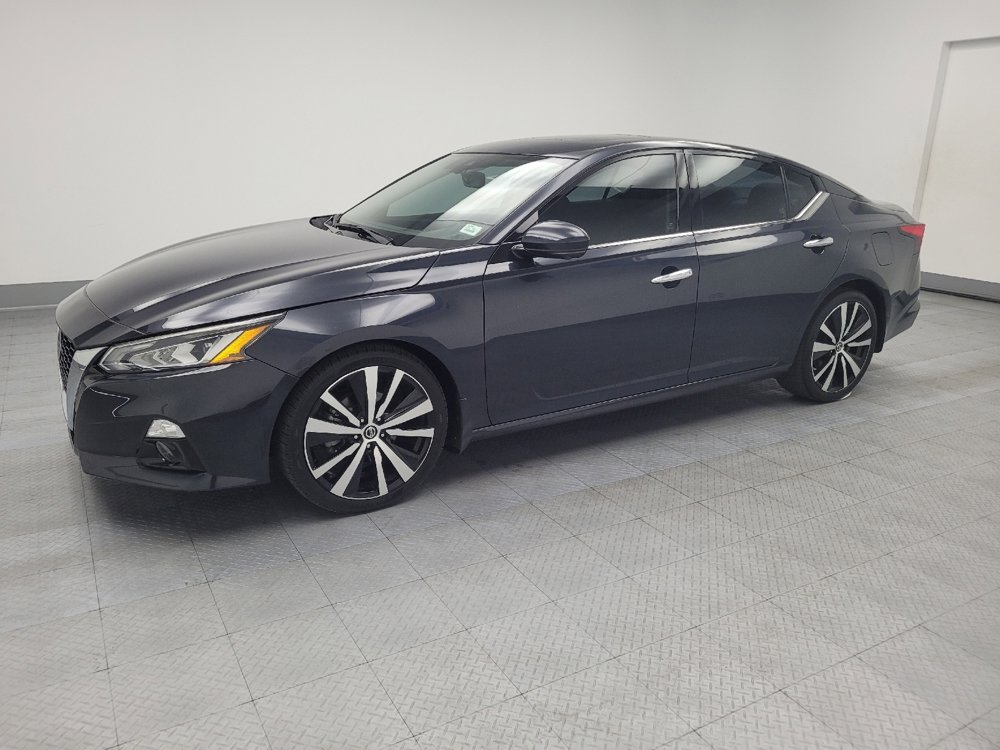 Used 2020 Nissan Altima 2.0 Platinum image 2