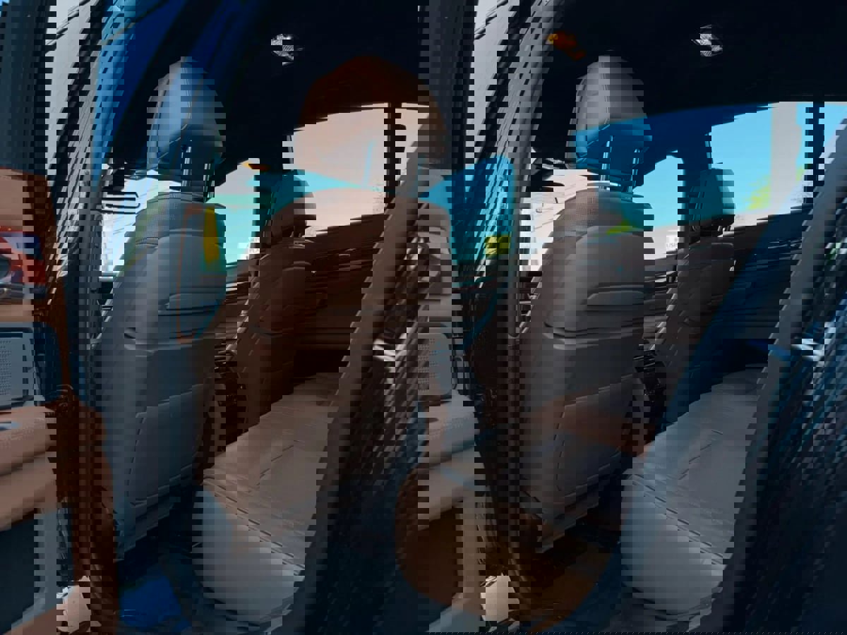 Used 2013 BMW ALPINA B7 image 43