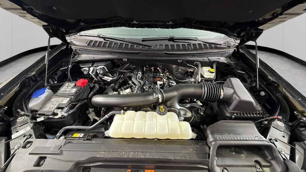 Used 2026 Ford Expedition Active RWD image 40