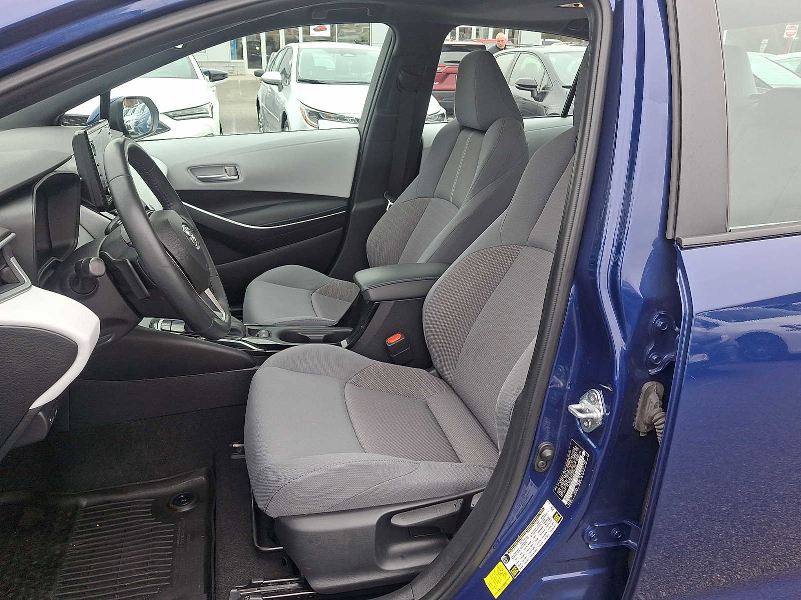 Certified 2022 Toyota Corolla SE w/ SE Premium Package image 16