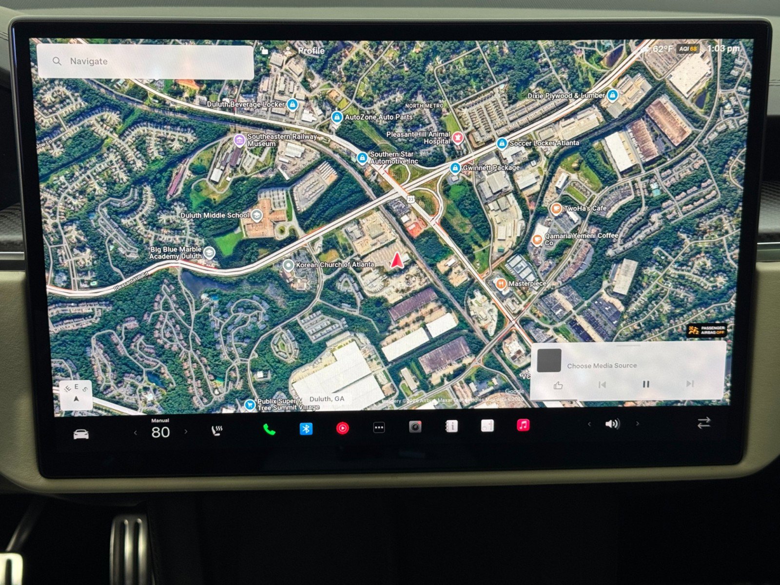 Used 2022 Tesla Model S Plaid image 23