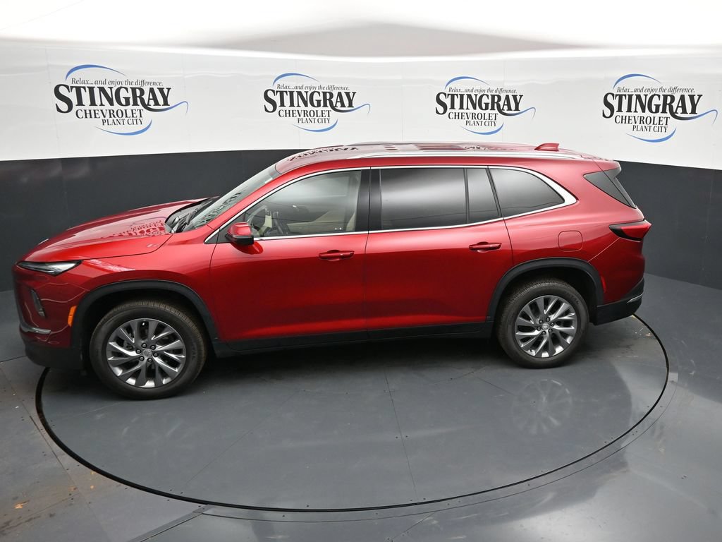Used 2025 Buick Enclave Preferred w/ Power Package FWD image 21