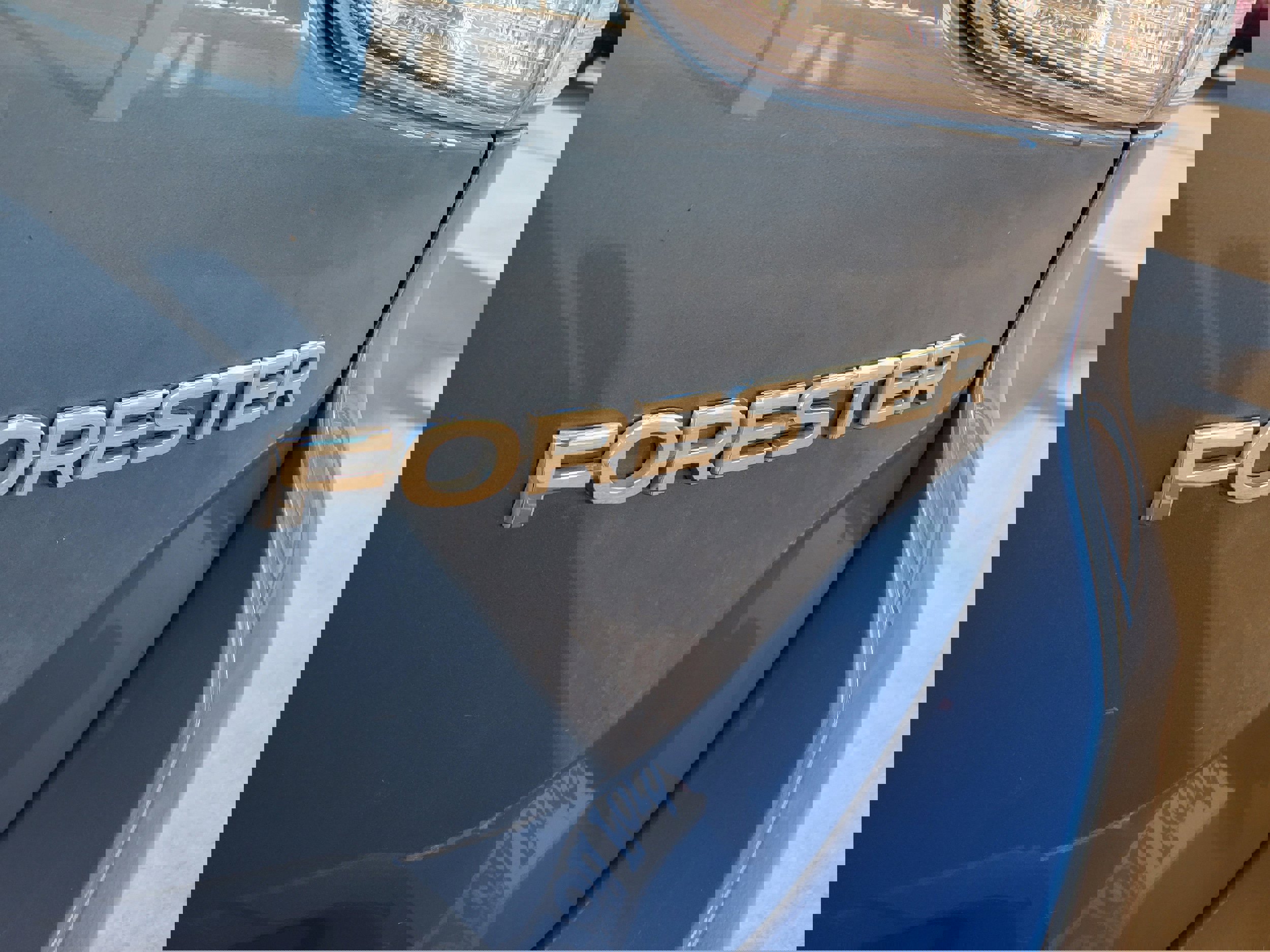 Used 2020 Subaru Forester Premium image 27