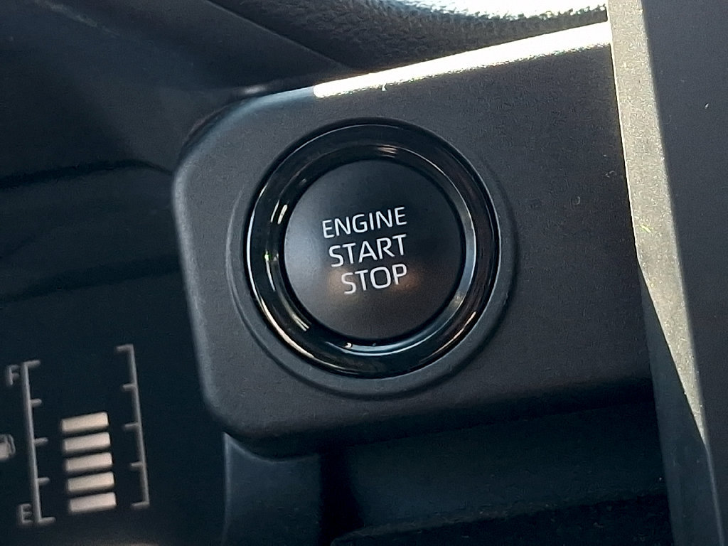 Used 2024 Toyota Tacoma SR5 AWD/4WD image 22