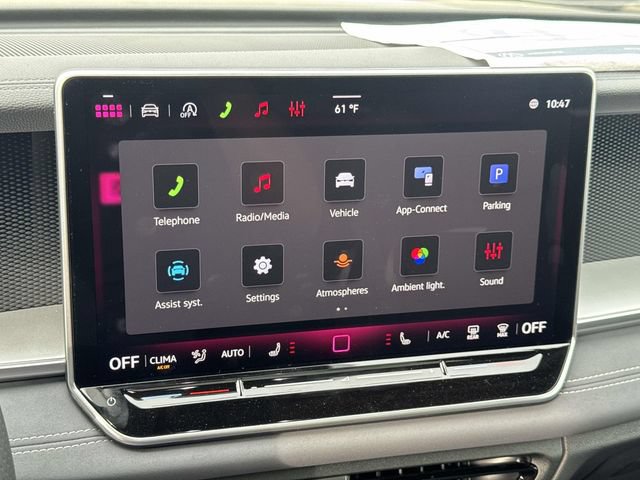 New 2026 Volkswagen Tiguan SE R-Line FWD image 25
