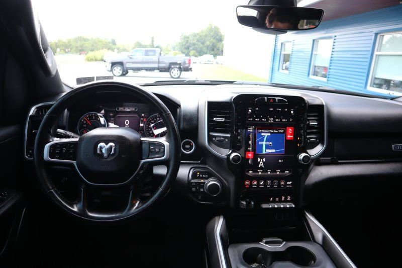 Used 2021 RAM 1500 Big Horn image 12