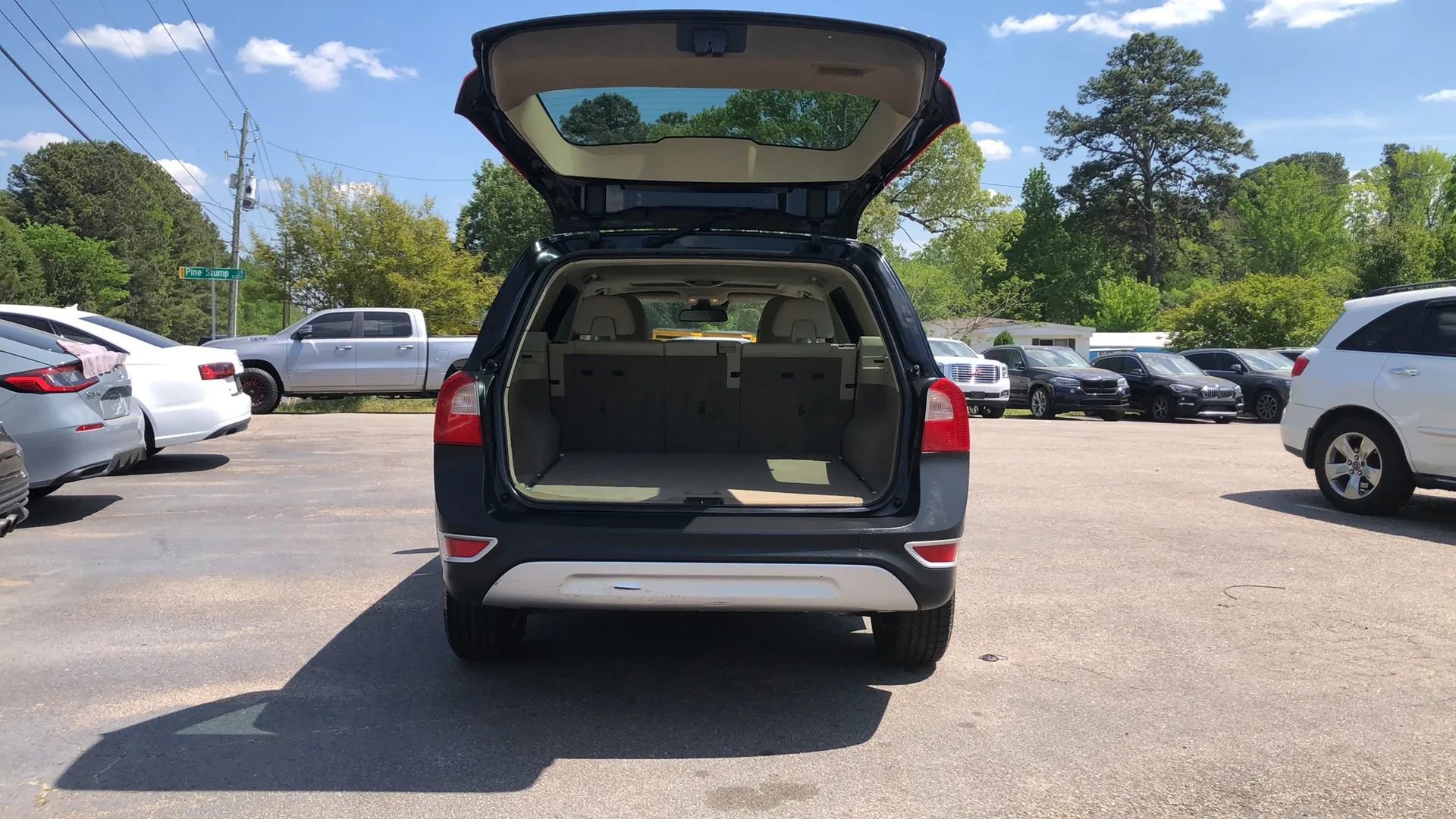 Used 2012 Volvo XC70 3.2 image 14