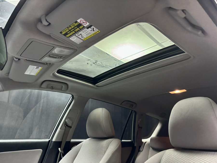 Used 2011 Toyota RAV4 4WD w/ Upgrade Value Pkg image 34