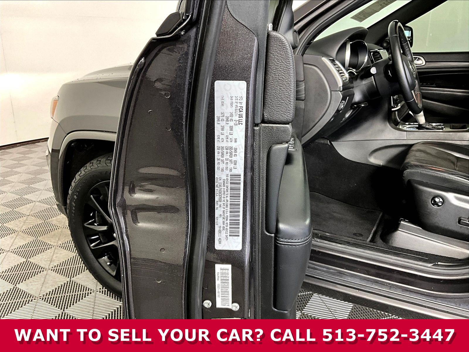 Used 2019 Jeep Grand Cherokee Altitude AWD/4WD image 17