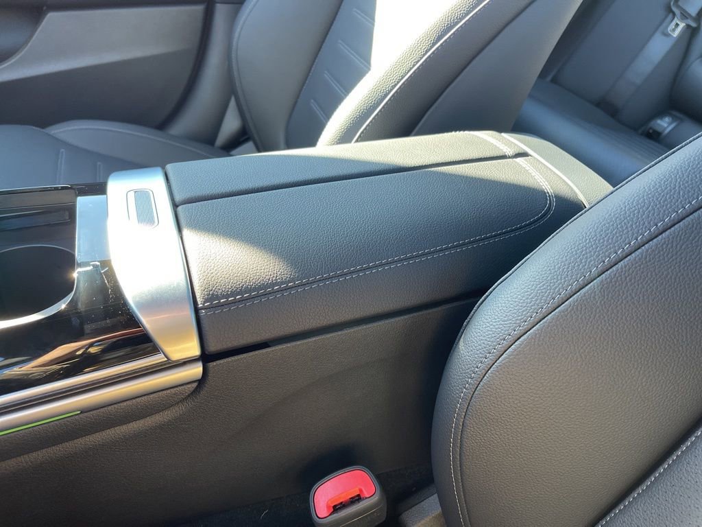 New 2025 Mercedes-Benz C 300 4MATIC Sedan image 15