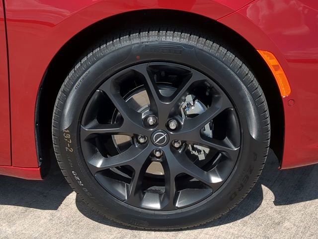 New 2026 Chrysler Pacifica Limited w/ S Appearance Package image 11