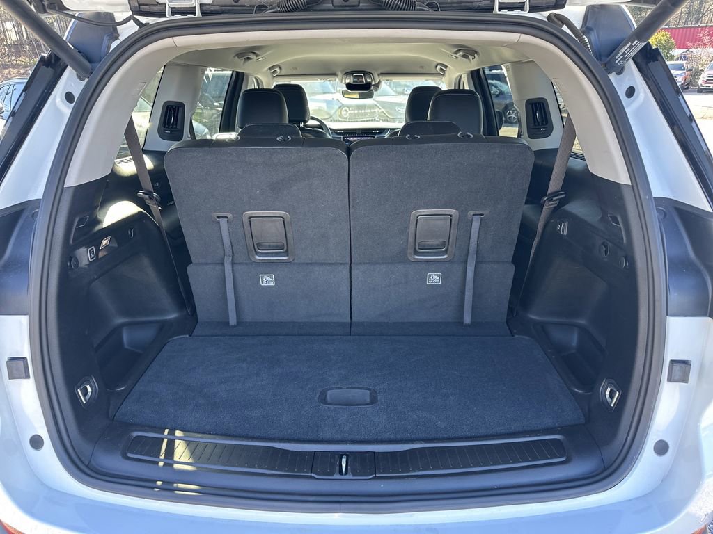 Used 2023 Jeep Grand Cherokee L Limited w/ Black Appearance Package image 19