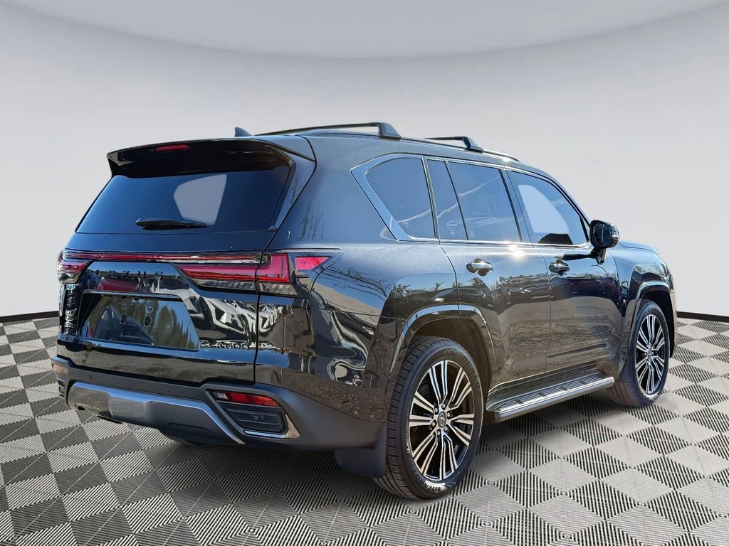 Used 2024 Lexus LX 600 4WD w/ Luxury Package image 2
