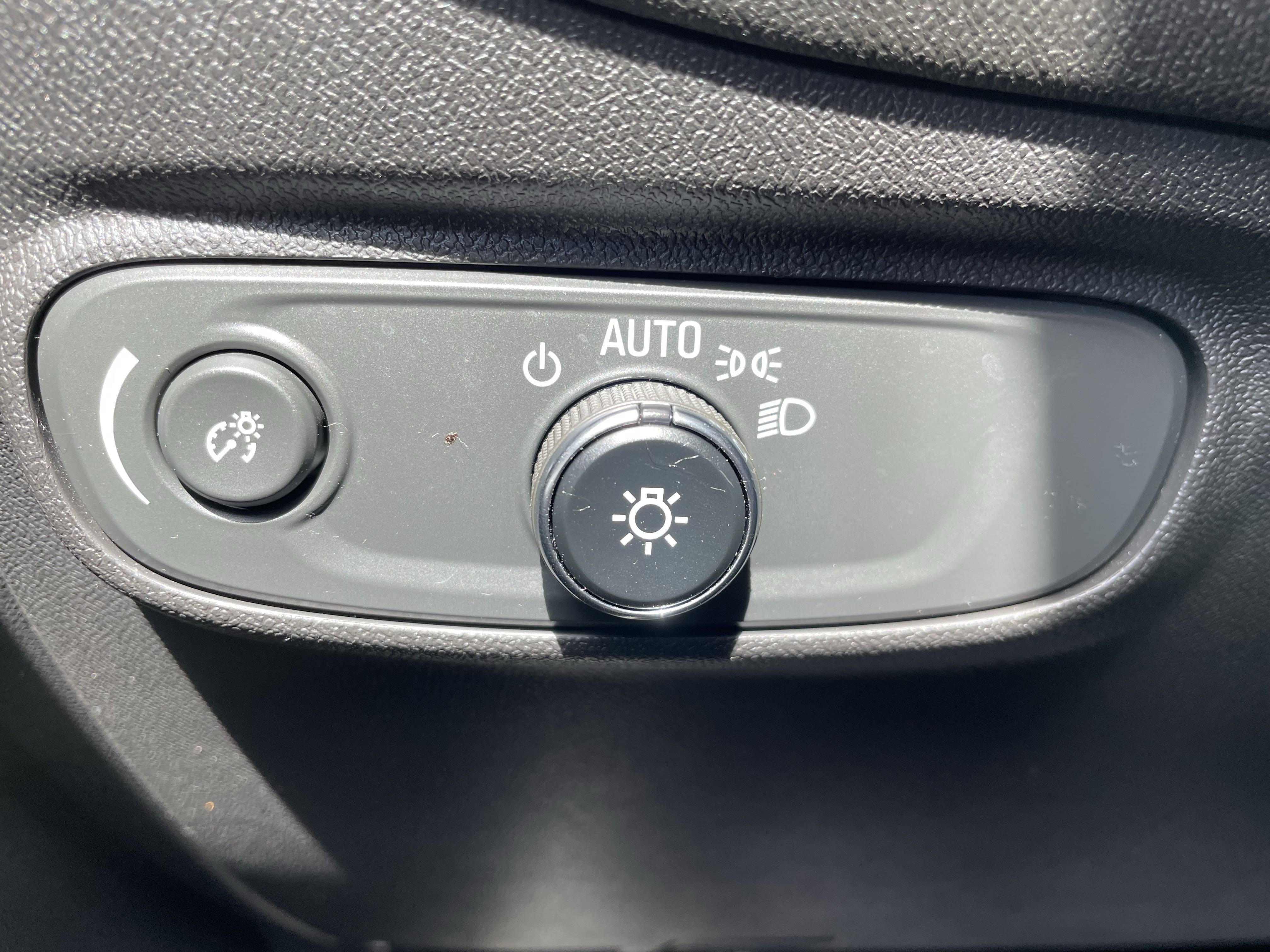 Used 2022 Chevrolet Equinox LT image 15