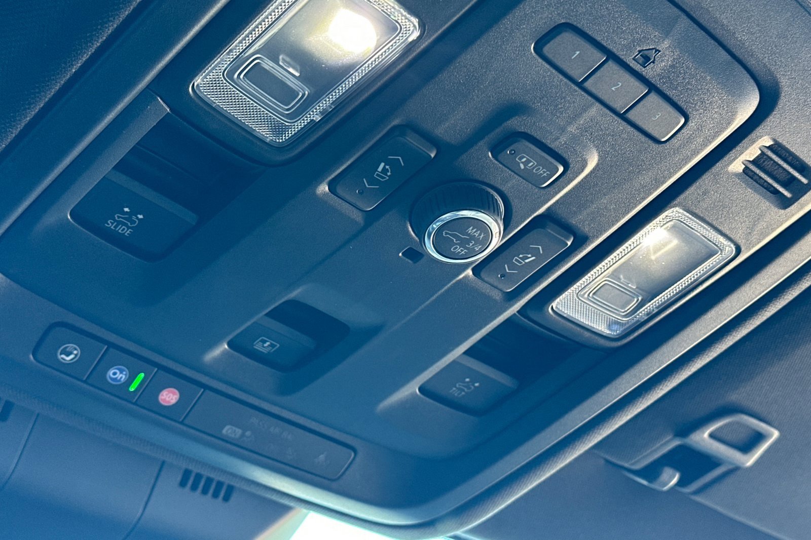 Certified 2024 Cadillac Escalade Premium Luxury image 23