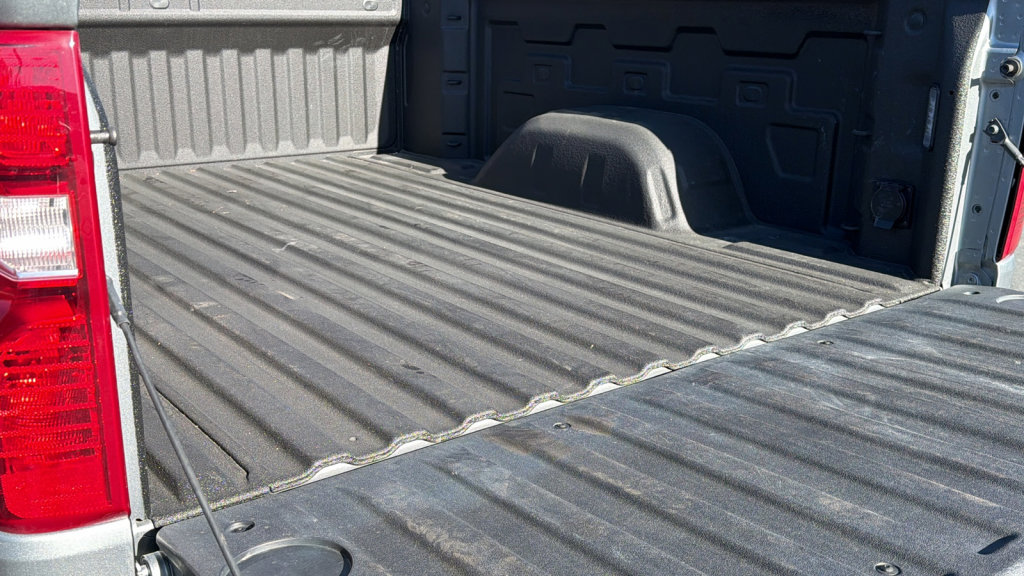 Used 2025 Chevrolet Silverado 1500 Custom image 27