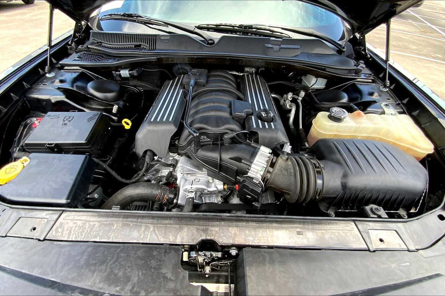 Used 2019 Dodge Challenger R/T Scat Pack w/ Dynamics Package image 31