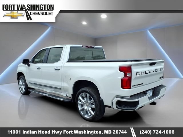 Used 2023 Chevrolet Silverado 1500 High Country w/ High Country Premium Package AWD/4WD image 5