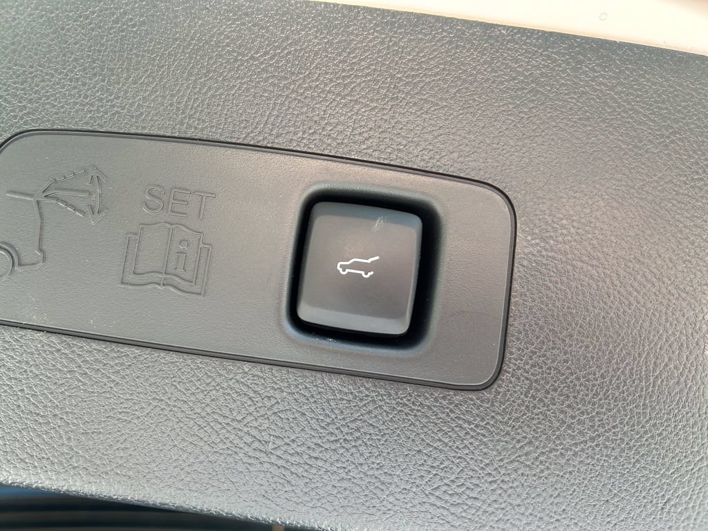 New 2025 Lincoln Corsair Grand Touring AWD/4WD image 17