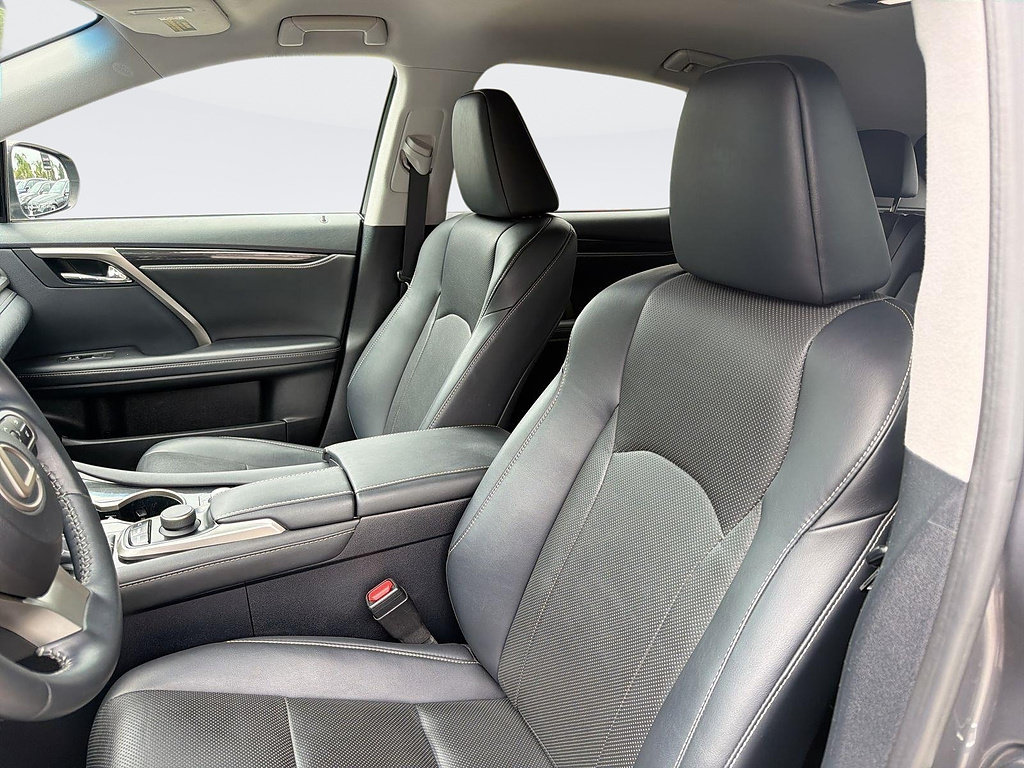 Used 2018 Lexus RX 350 FWD w/ Accessory Package image 22