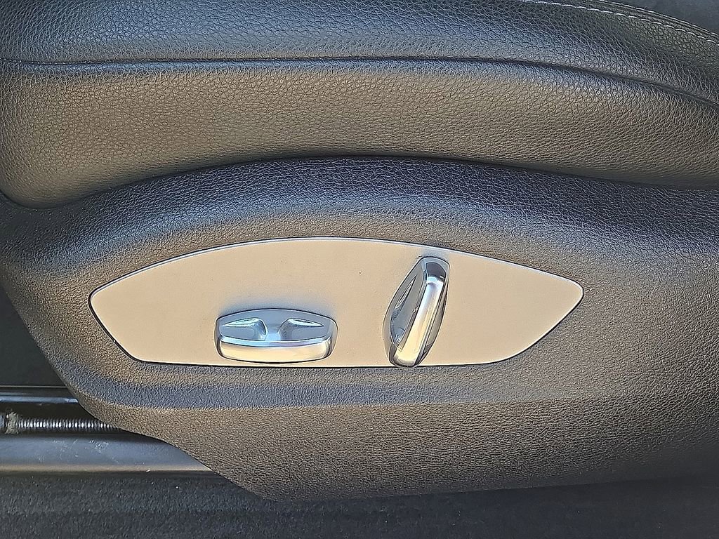 Used 2020 Porsche Macan image 17