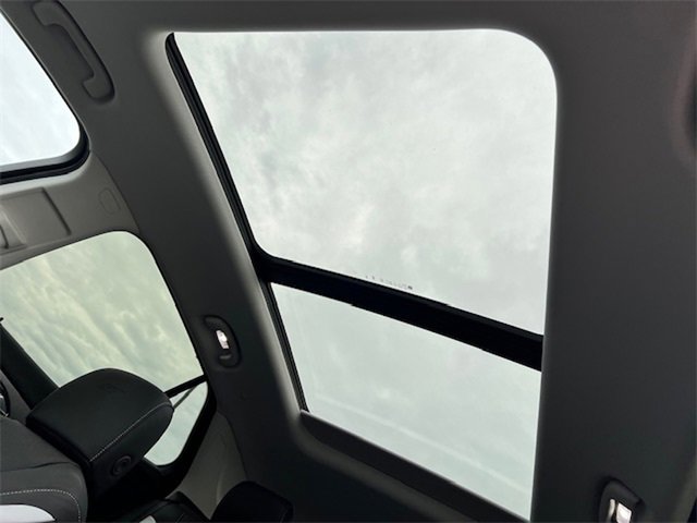 New 2025 Buick Envision Sport Touring image 34