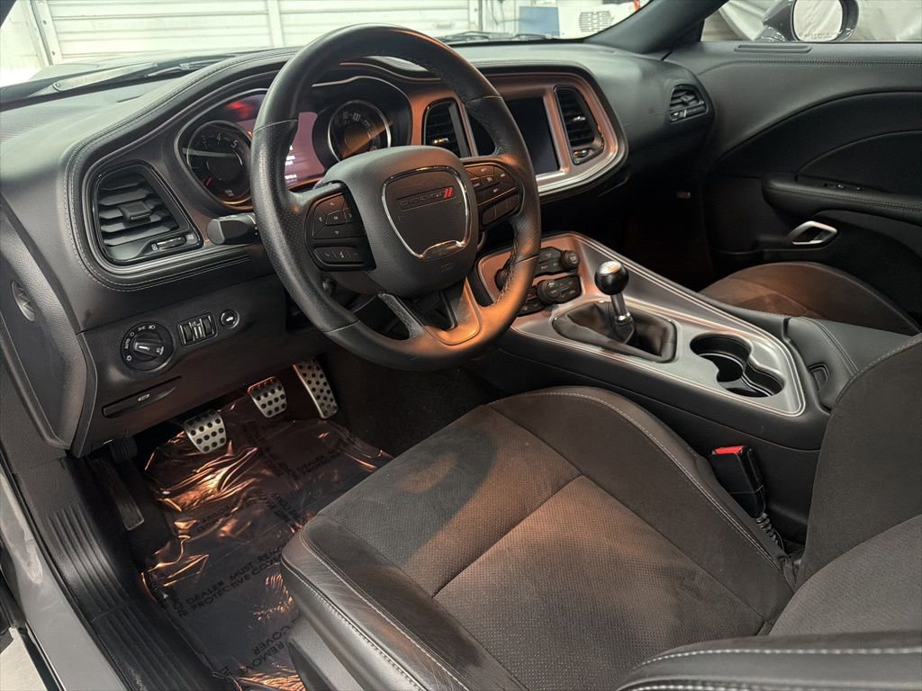 Used 2023 Dodge Challenger R/T w/ Plus Package image 13