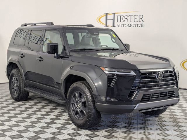 Used 2024 Lexus GX 550 image 2