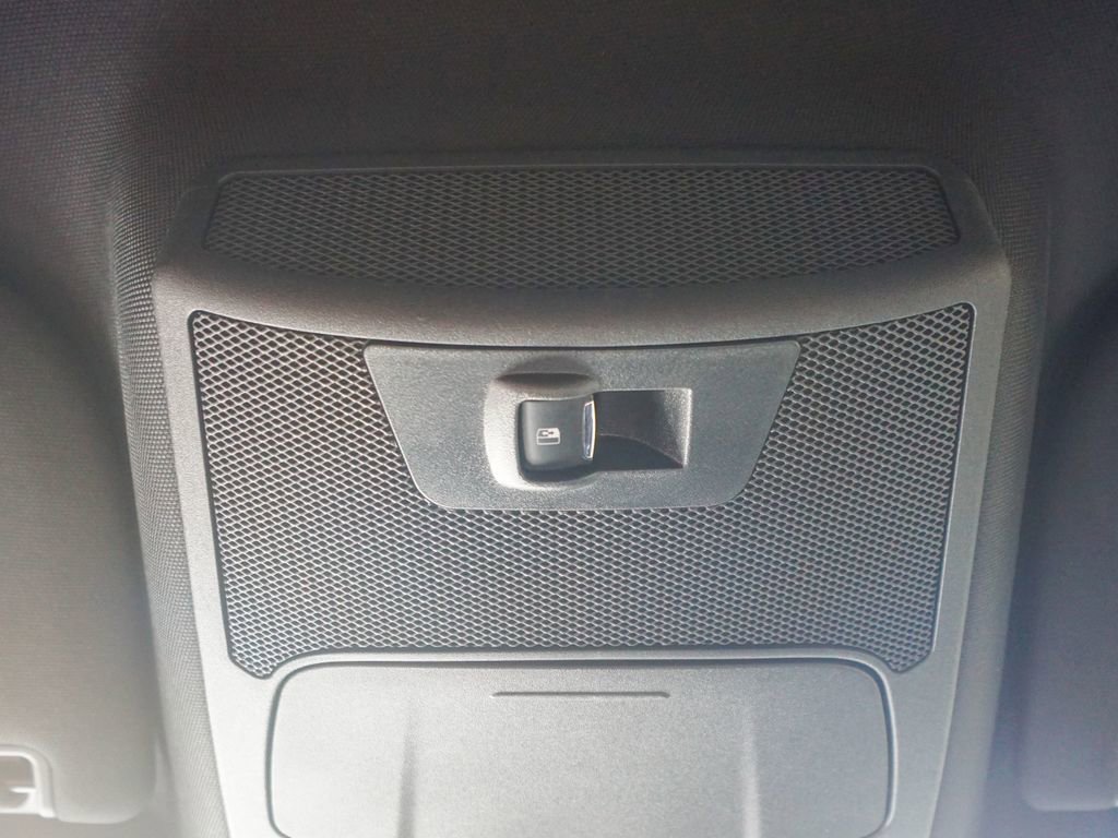 Used 2018 Ford F150 XLT w/ Equipment Group 302A Luxury image 30