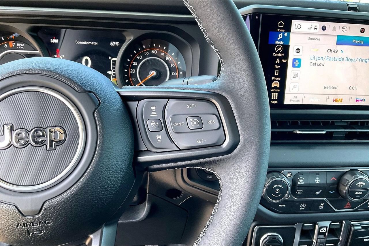 New 2026 Jeep Gladiator Rubicon AWD/4WD image 28